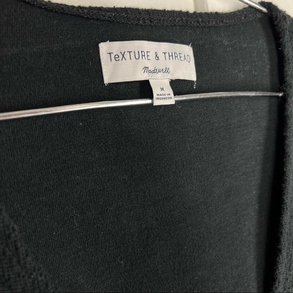 Madewell texture & thread black puff sleeve wrap top size medium - Picture 4 of 7